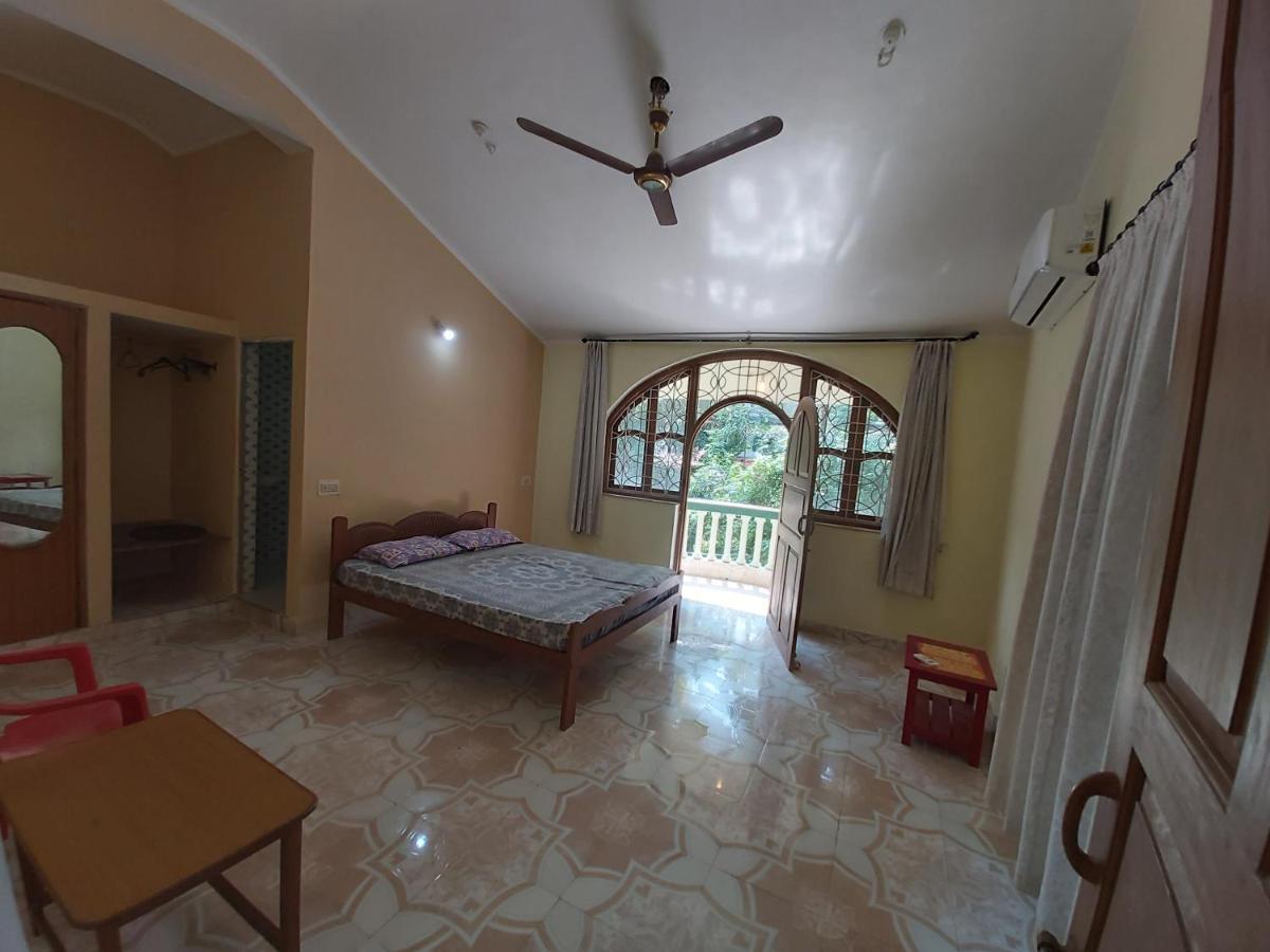 Joaquina'S Guest House Calangute Exterior foto